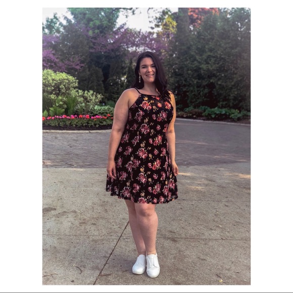 Meet your Posher, Posh - Picture 2 of 9